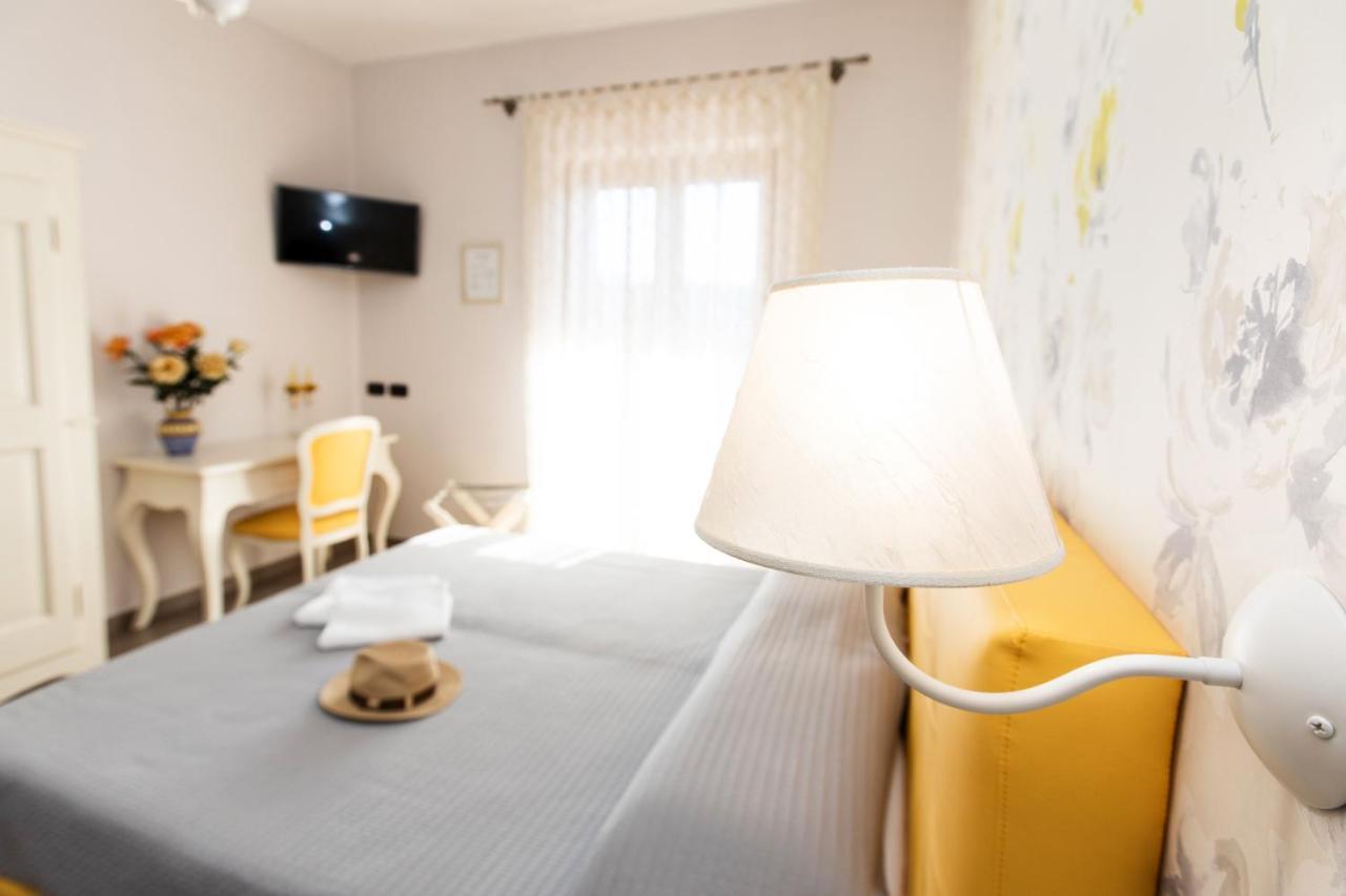 San Nicola Bed & Breakfast